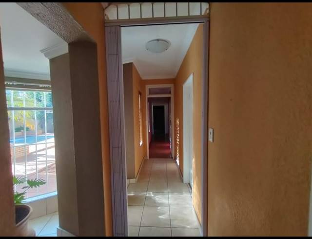 3 BEDROOM PROPERTY TO RENT IN GLEN MARAIS